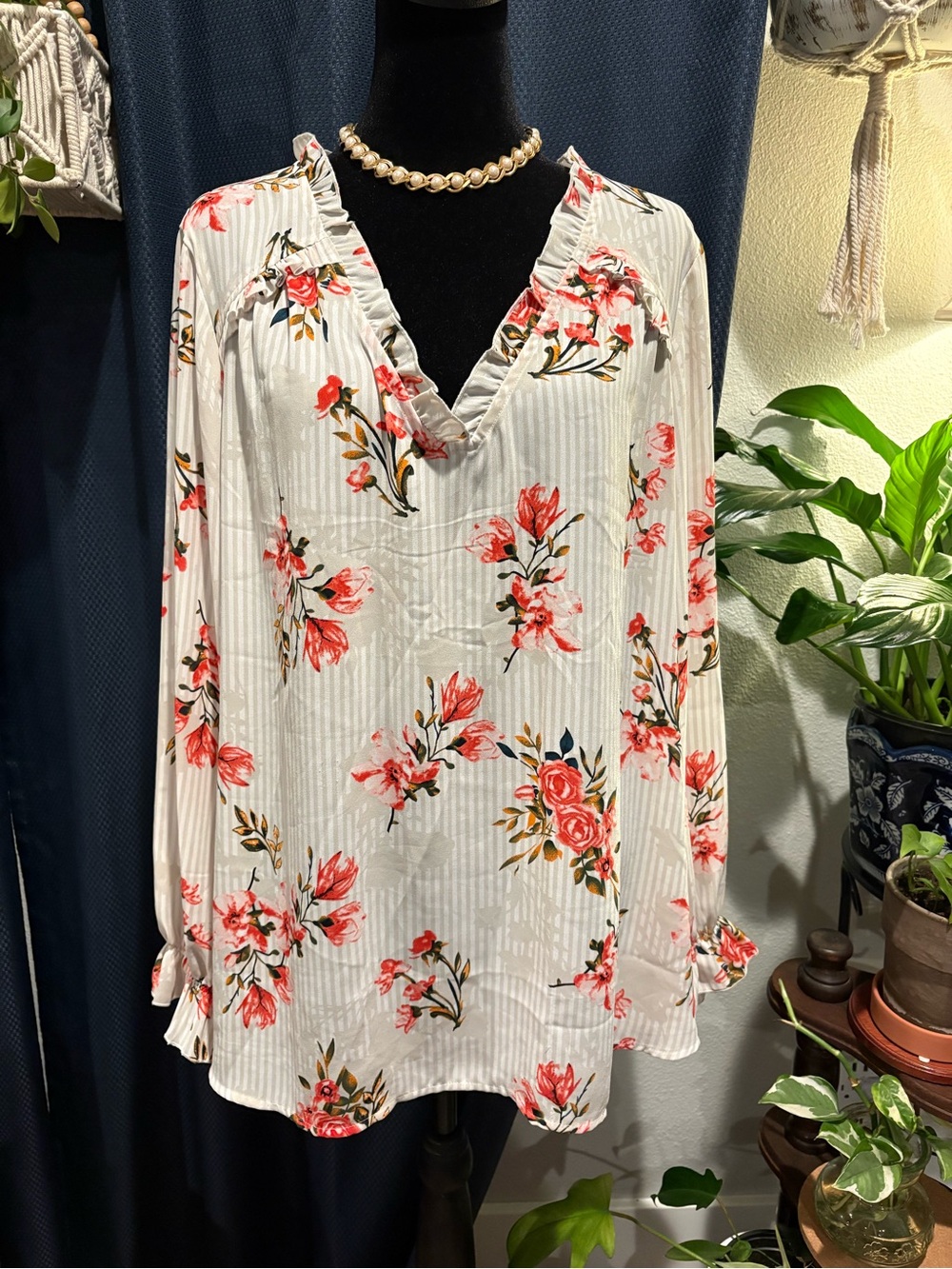 Roz & Ali V-Neck Floral Ruffle Blouse